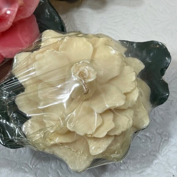 VTG 4 White 1 Pink Magnolia Floating Floral Candles Michael Coffindaffer 5.5"x4" - Picture 8 of 11